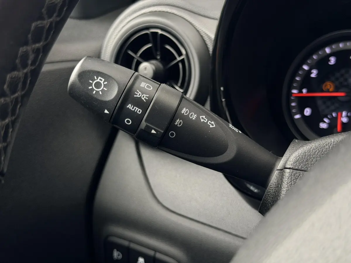 1.0 Comfort Smart / Navigatie / Achteruitrijcamera / Bluelink / Airco / Armsteun / Cruise Control / NL Auto /