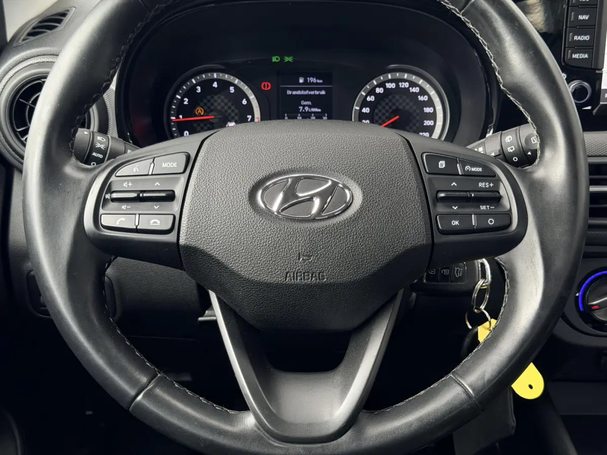 1.0 Comfort Smart / Navigatie / Achteruitrijcamera / Bluelink / Airco / Armsteun / Cruise Control / NL Auto /
