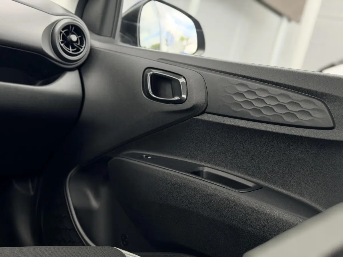 1.0 Comfort Smart / Navigatie / Achteruitrijcamera / Bluelink / Airco / Armsteun / Cruise Control / NL Auto /