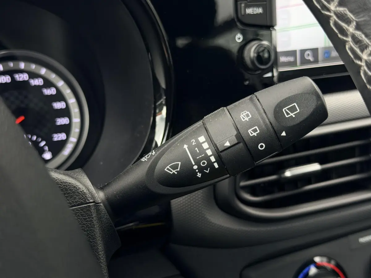 1.0 Comfort Smart / Navigatie / Achteruitrijcamera / Bluelink / Airco / Armsteun / Cruise Control / NL Auto /