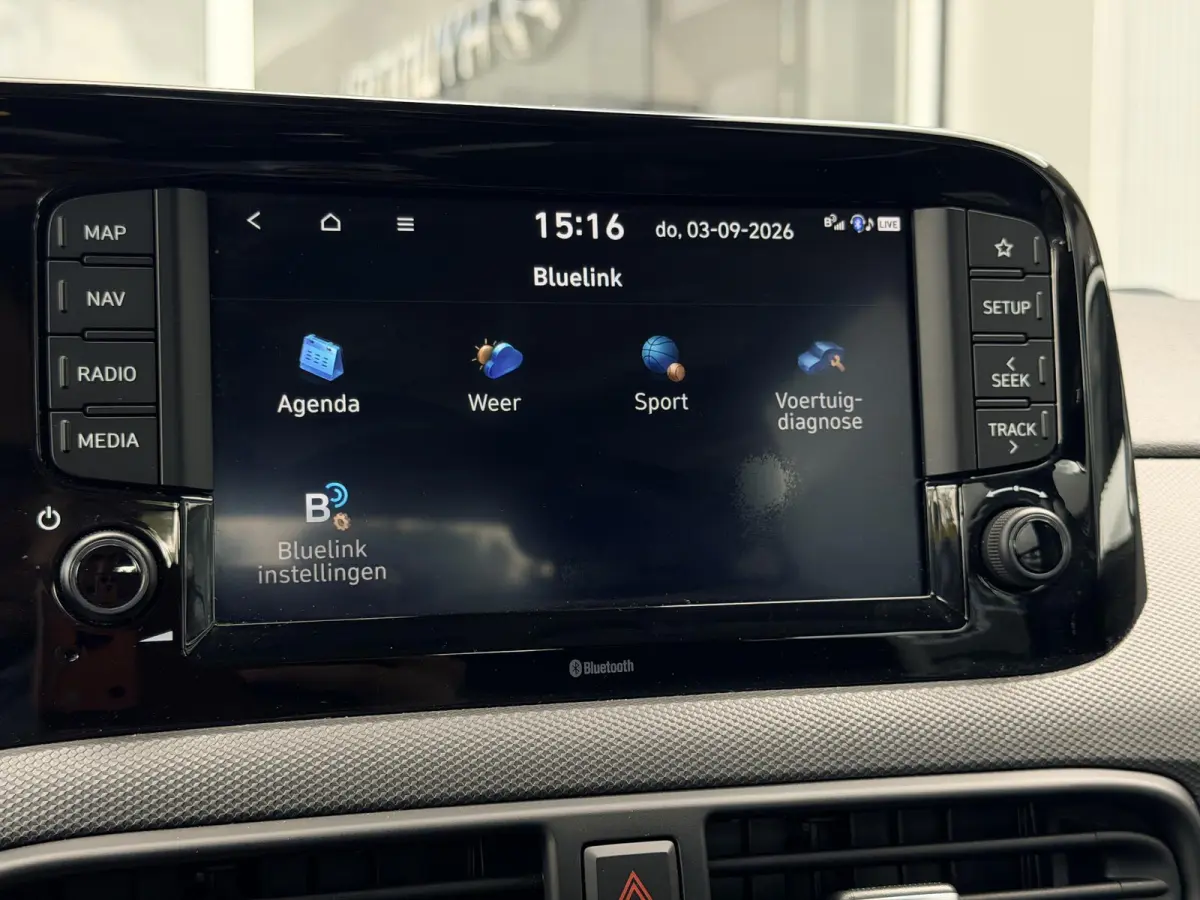 1.0 Comfort Smart / Navigatie / Achteruitrijcamera / Bluelink / Airco / Armsteun / Cruise Control / NL Auto /