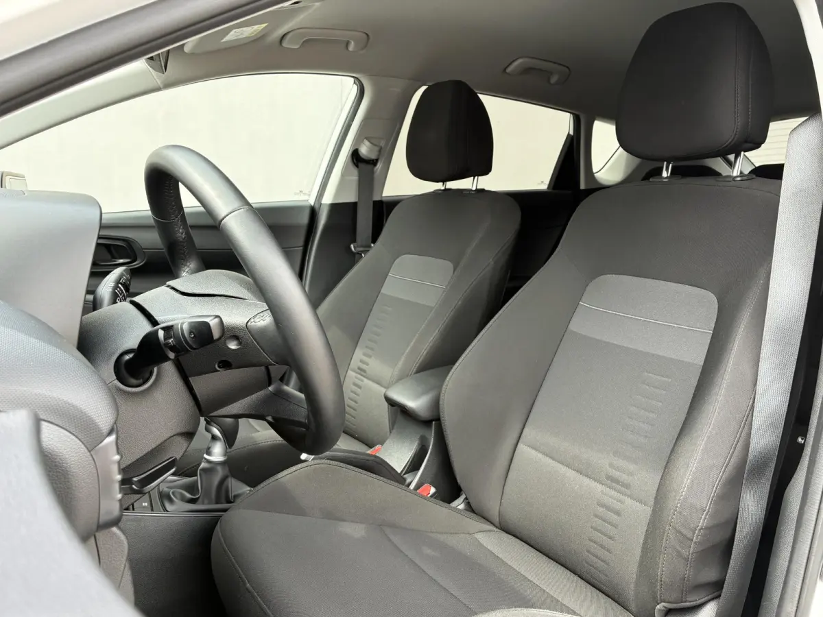 1.0 T-GDI Comfort / Fabrieksgarantie t/m 4-2030 / Navigatie / Apple Carplay/Android auto / Achteruitrijcamera / DAB /