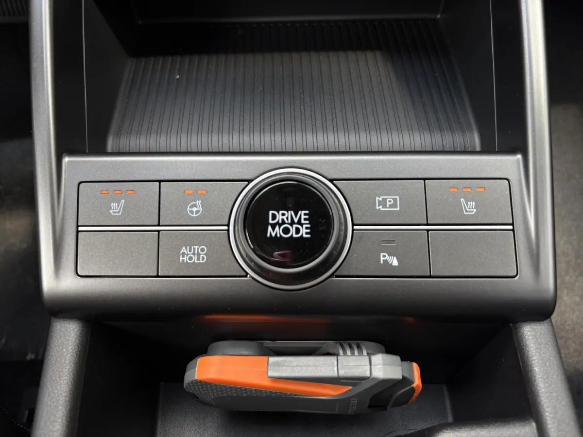 1.6 GDI HEV Comfort + 18 inch wielen / Uit Voorraad Leverbaar / Navigatie / Airco /