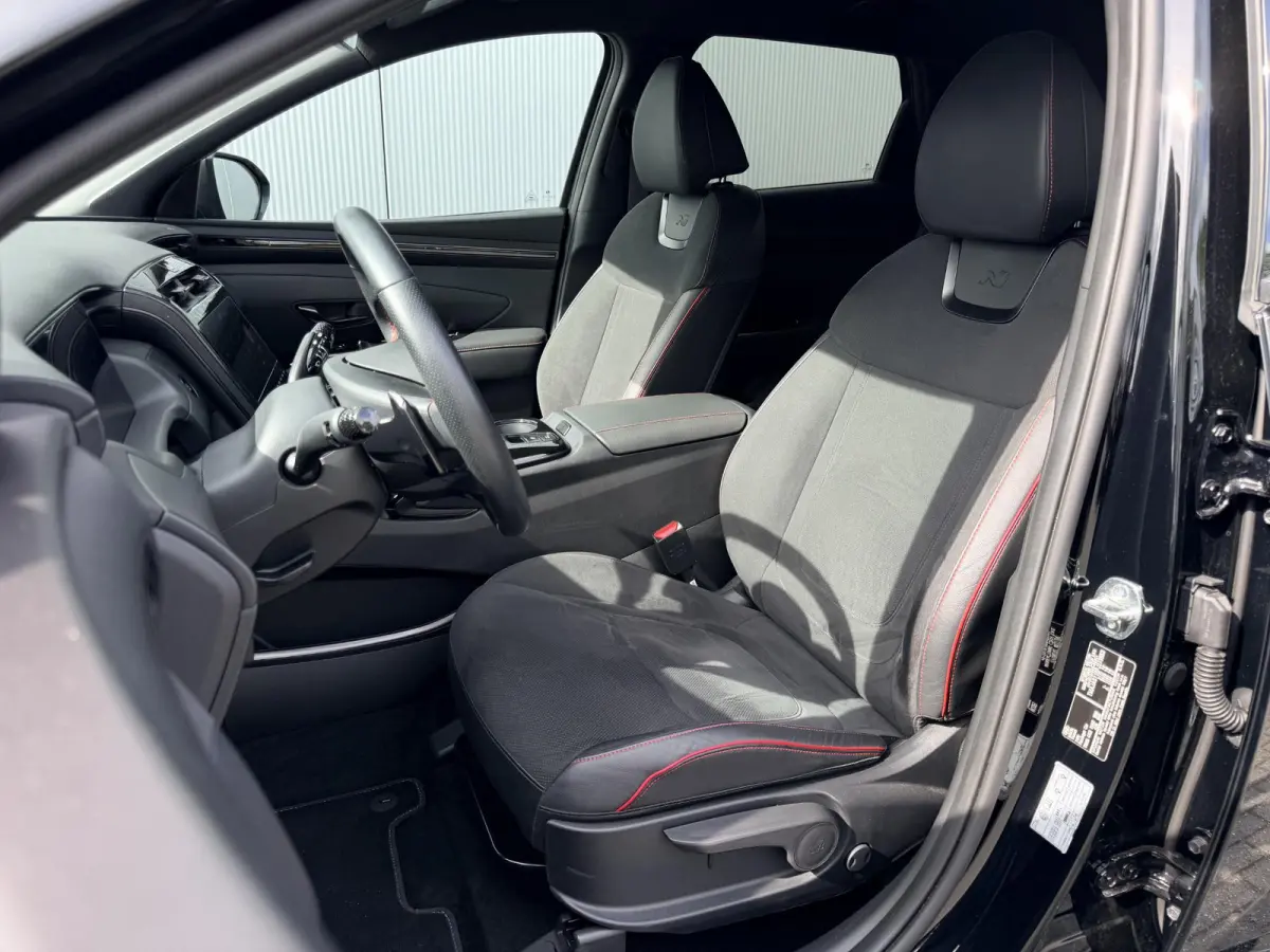 1.6 T-GDI HEV 230pk N Line Edition Automaat / Fabrieksgarantie tot 03-2029 / Dealer onderhouden / Trekgewicht 1650 kg / Stoelverwarming / Achteruitrijcamera / cruise control / Climate contro