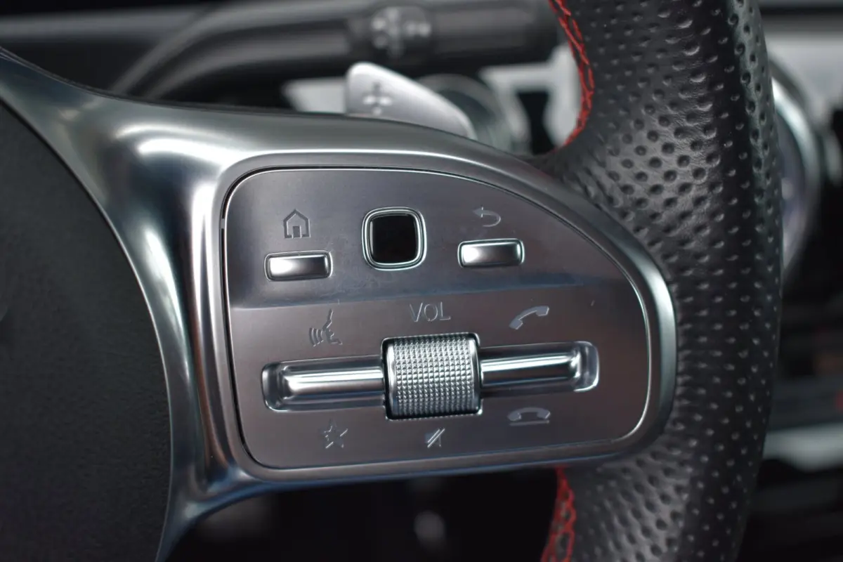 200 AMG NIGHT | TREKHAAK | SFEERVERLICHTING | APPLE CARPLAY | ANDROID AUTO | NAP