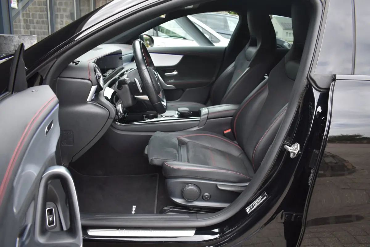 200 AMG NIGHT | TREKHAAK | SFEERVERLICHTING | APPLE CARPLAY | ANDROID AUTO | NAP