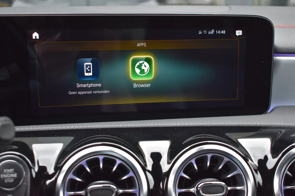 200 AMG NIGHT | TREKHAAK | SFEERVERLICHTING | APPLE CARPLAY | ANDROID AUTO | NAP
