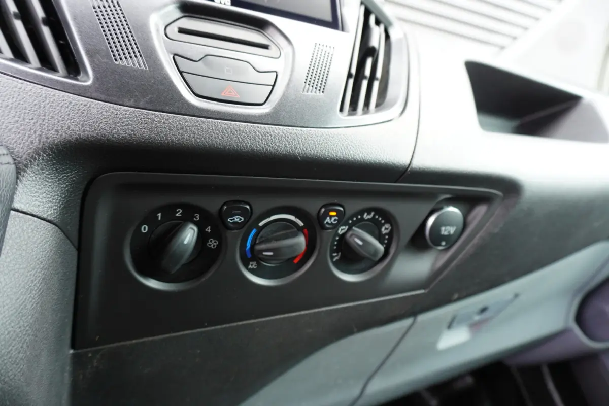 155pk L2H1 Airco Trekhaak Camera Cruise control