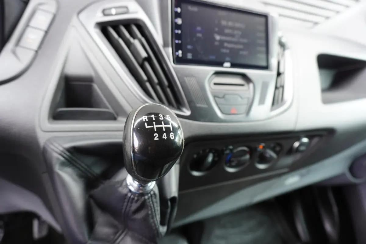 155pk L2H1 Airco Trekhaak Camera Cruise control