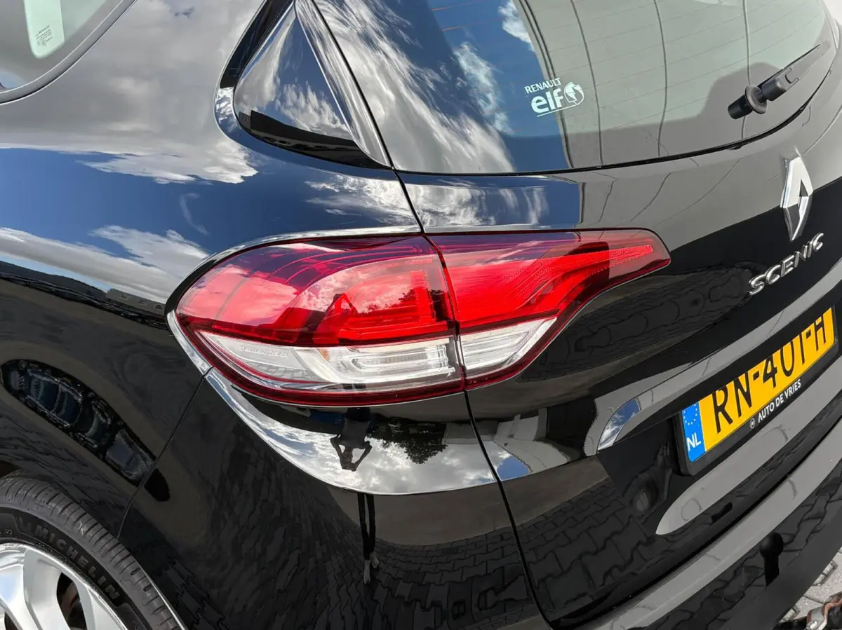 1.5 dCi 110pk Automaat Zen | Navigatie | 20 inch LMV | Trekhaak