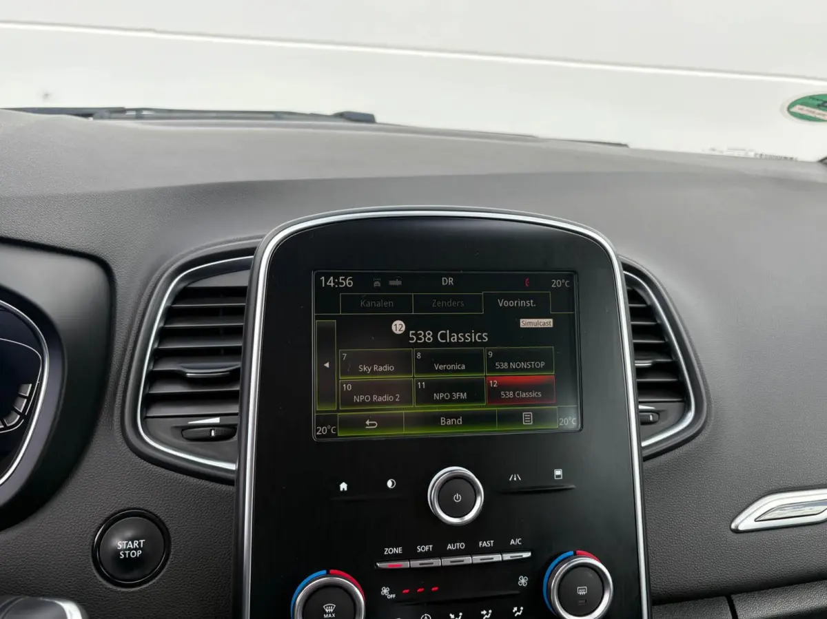 1.5 dCi 110pk Automaat Zen | Navigatie | 20 inch LMV | Trekhaak