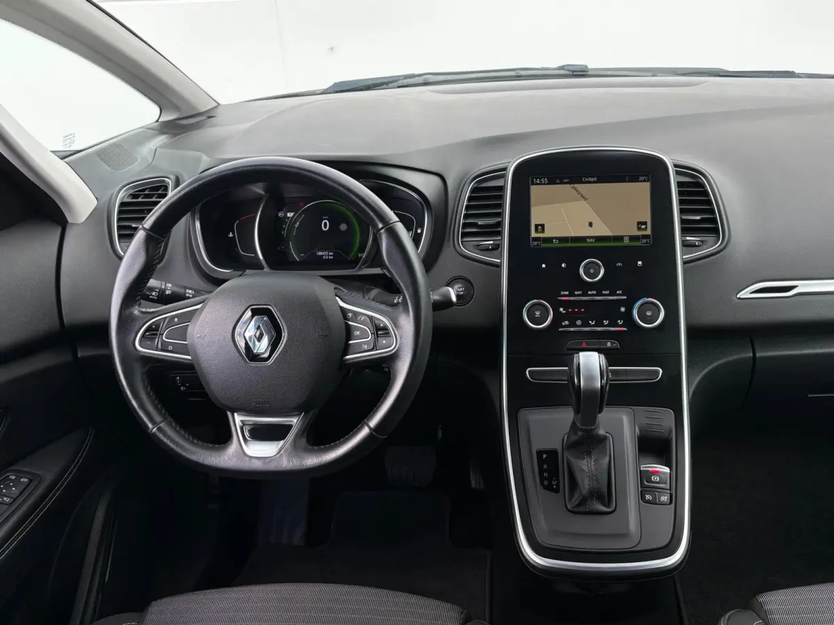 1.5 dCi 110pk Automaat Zen | Navigatie | 20 inch LMV | Trekhaak