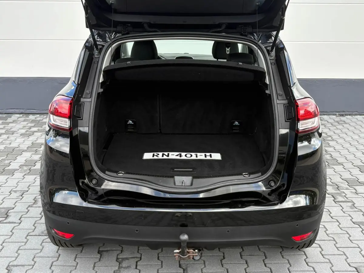 1.5 dCi 110pk Automaat Zen | Navigatie | 20 inch LMV | Trekhaak