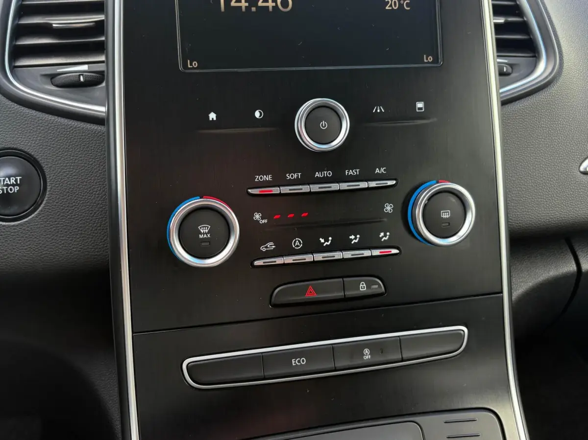 1.5 dCi 110pk Automaat Zen | Navigatie | 20 inch LMV | Trekhaak