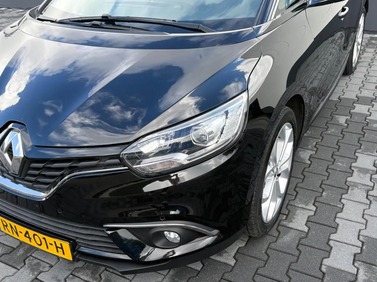1.5 dCi 110pk Automaat Zen | Navigatie | 20 inch LMV | Trekhaak