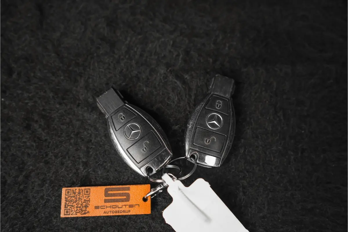 180 Ambition AMG Night Pano 18" Ori NL