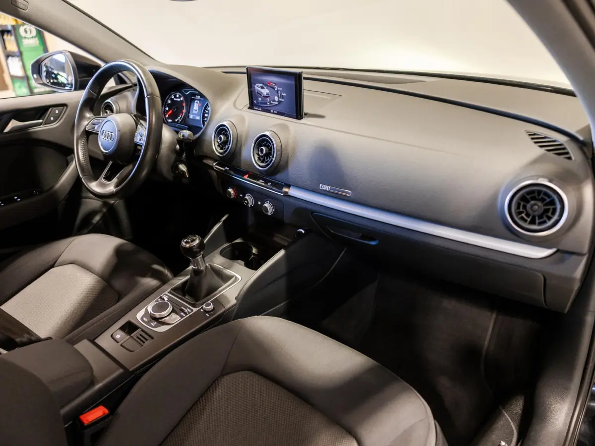 30 TFSI Pro Line / 116pk / Trekhaak / NAP / Navigatie /