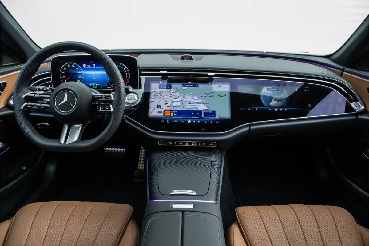 300 e AMG Premium, Hyperscreen, Pano, Nightpakket, Distronic, 20"
