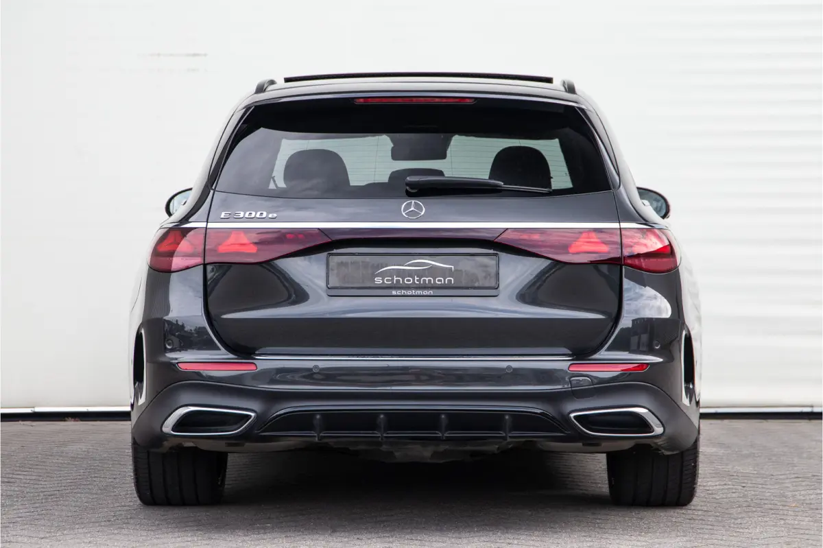 300 e AMG Premium, Hyperscreen, Pano, Nightpakket, Distronic, 20"