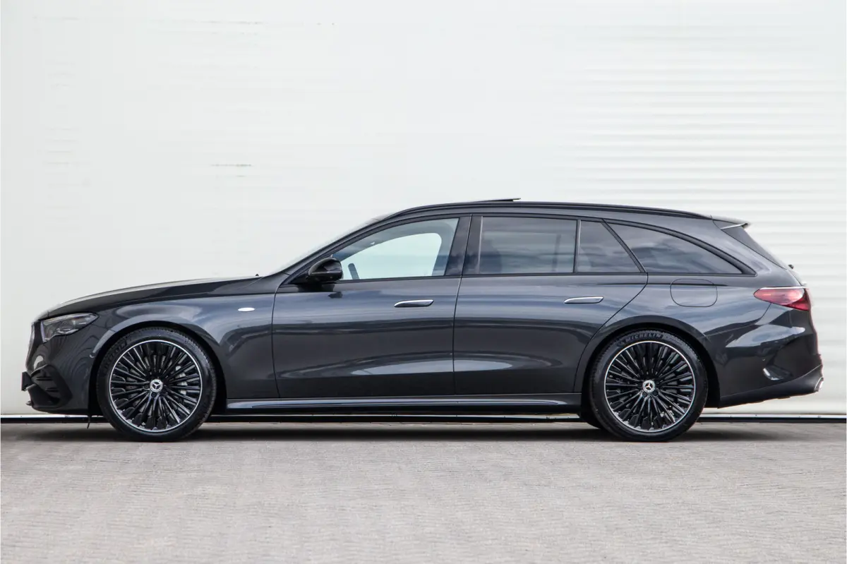 300 e AMG Premium, Hyperscreen, Pano, Nightpakket, Distronic, 20"