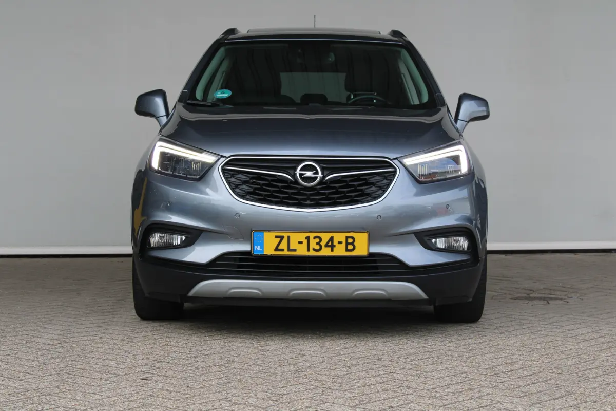 1.4 Turbo Innovation | Navigatie | Panoramadak | Lederen bekleding | Camera | Stoel- & stuurverwarming |