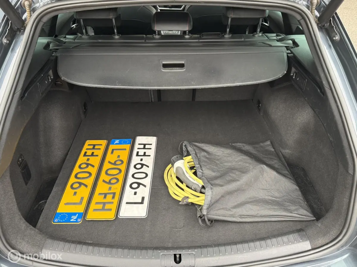 1.4 TSI eHybrid PHEV FR Business Intense