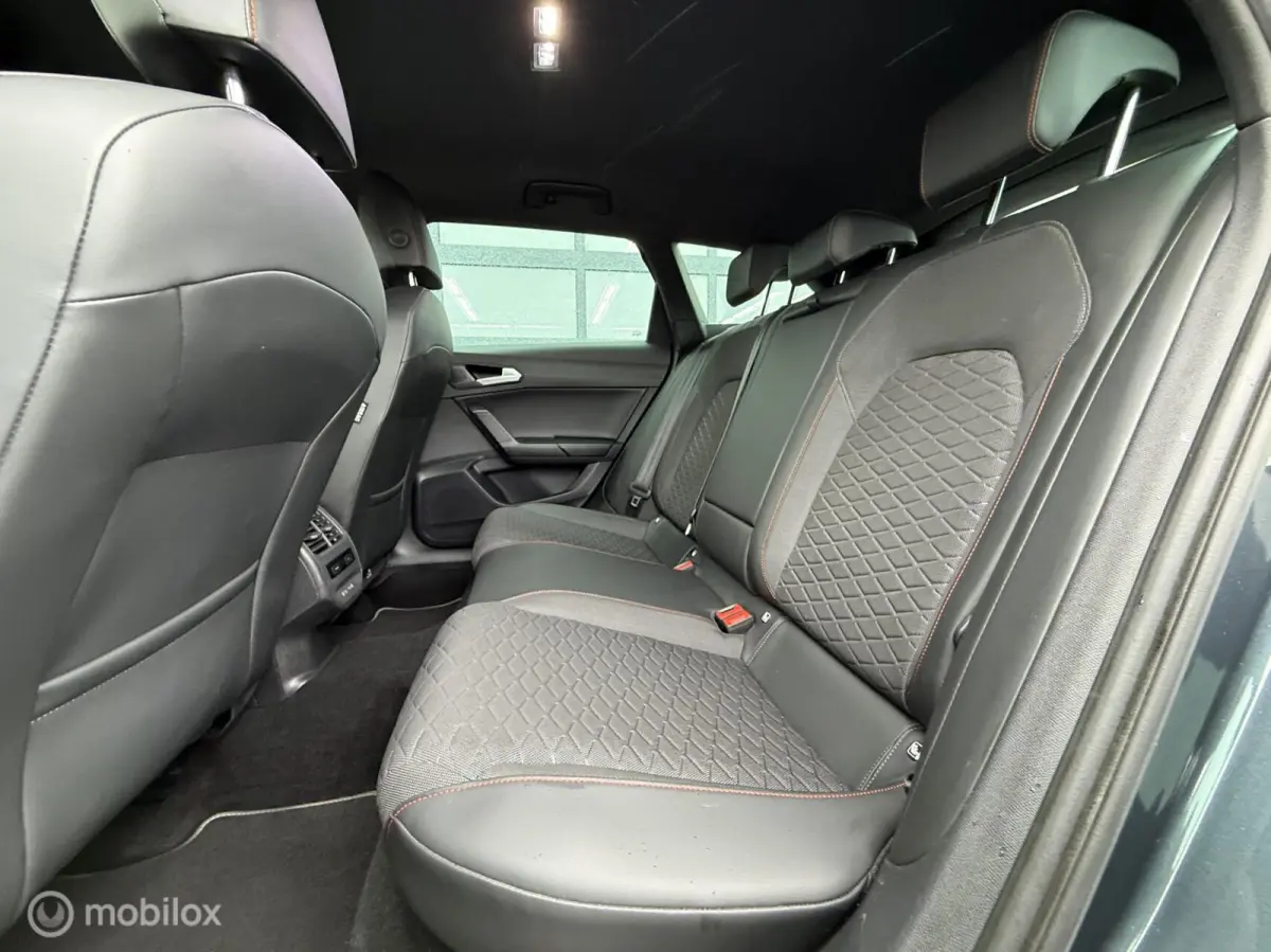 1.4 TSI eHybrid PHEV FR Business Intense