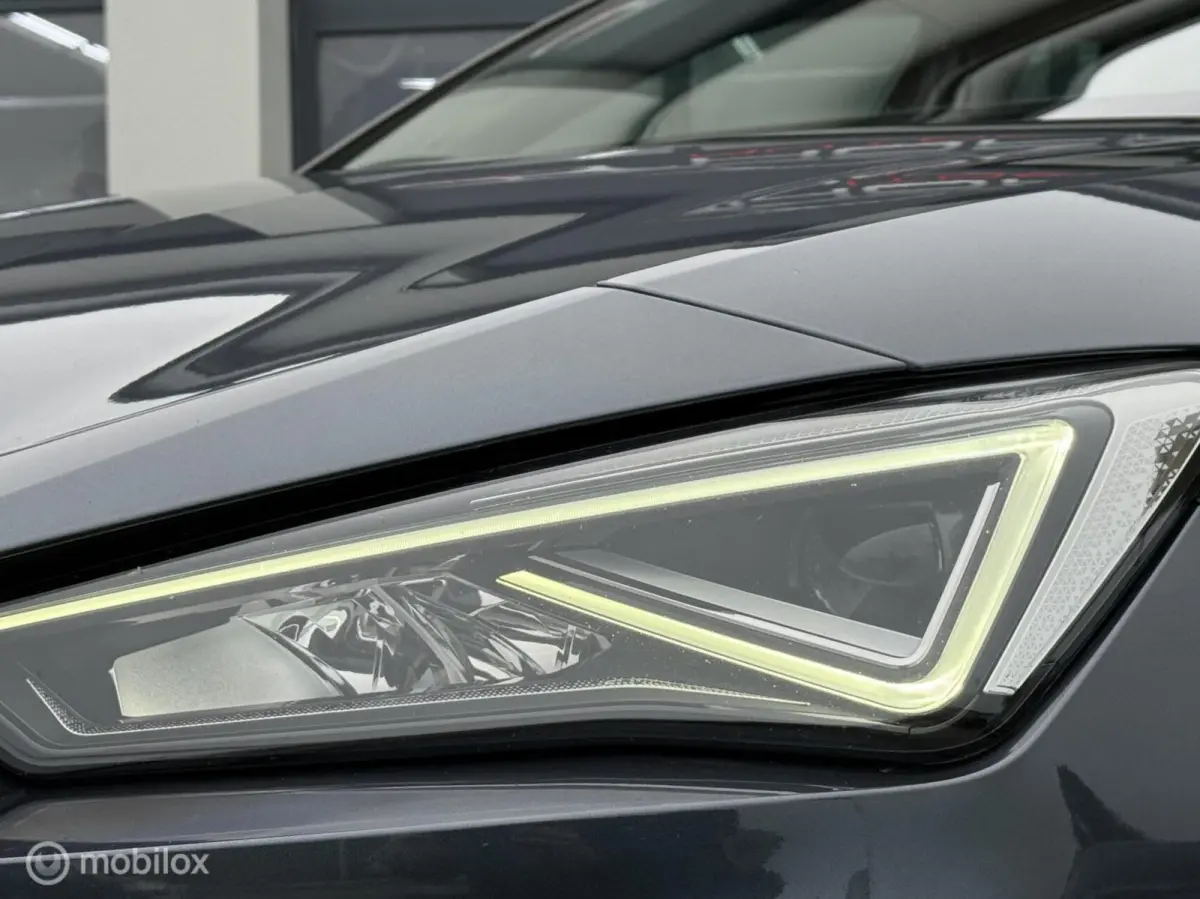 1.4 TSI eHybrid PHEV FR Business Intense