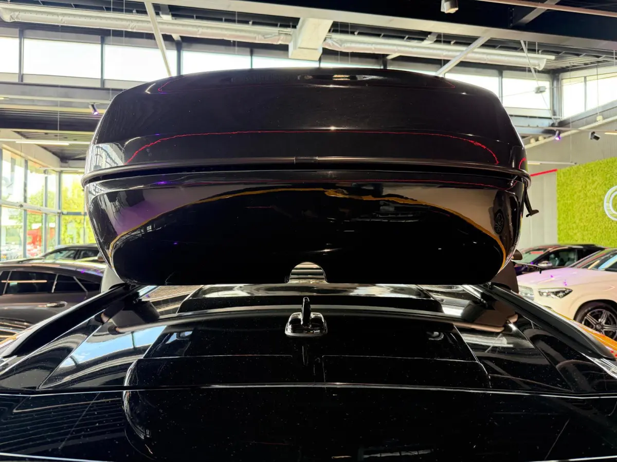 4.0 V8 Hybrid /Akra/Pano/B&O