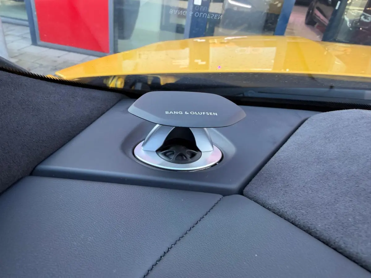 4.0 V8 Hybrid /Akra/Pano/B&O
