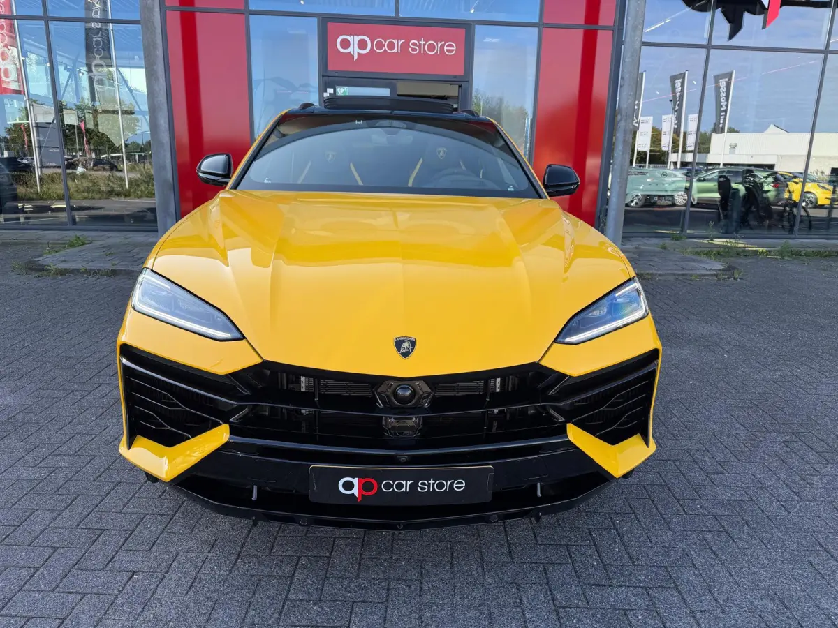 4.0 V8 Hybrid /Akra/Pano/B&O