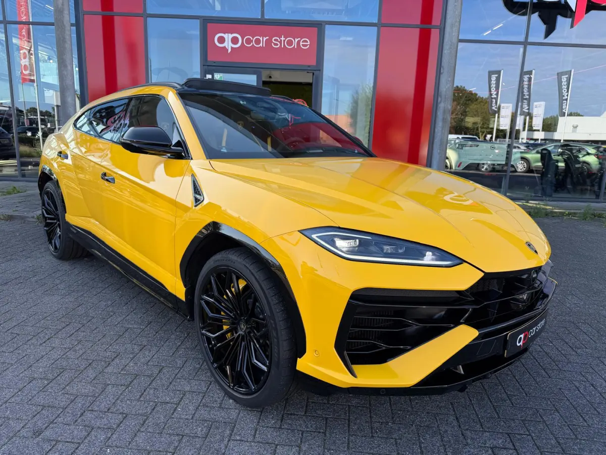 4.0 V8 Hybrid /Akra/Pano/B&O