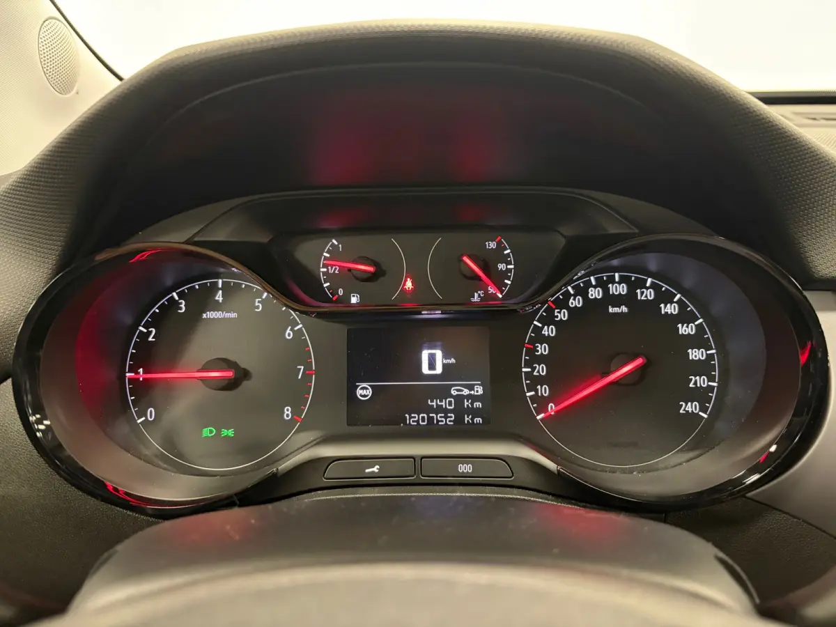 1.2 Selection*Winterpakket*ACC*Carplay*PDC*Airco*