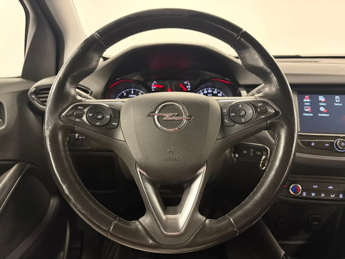 1.2 Selection*Winterpakket*ACC*Carplay*PDC*Airco*