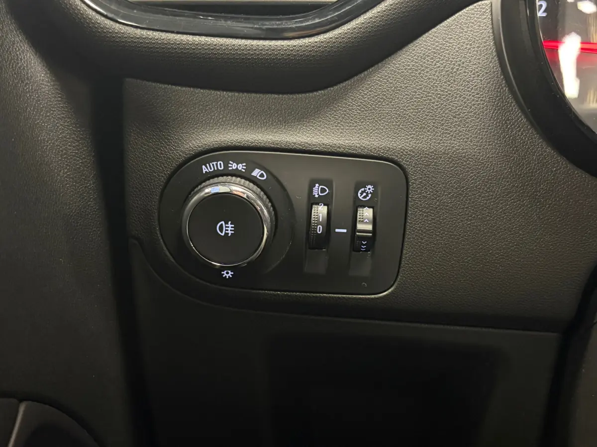 1.2 Selection*Winterpakket*ACC*Carplay*PDC*Airco*