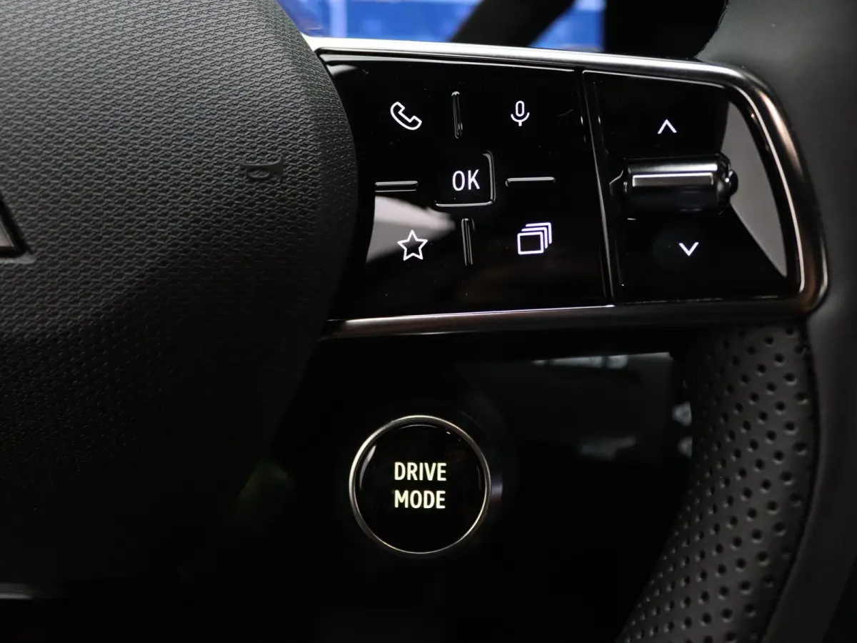 Intense+ 87 kWh Apple Carplay/Android Auto | Climate