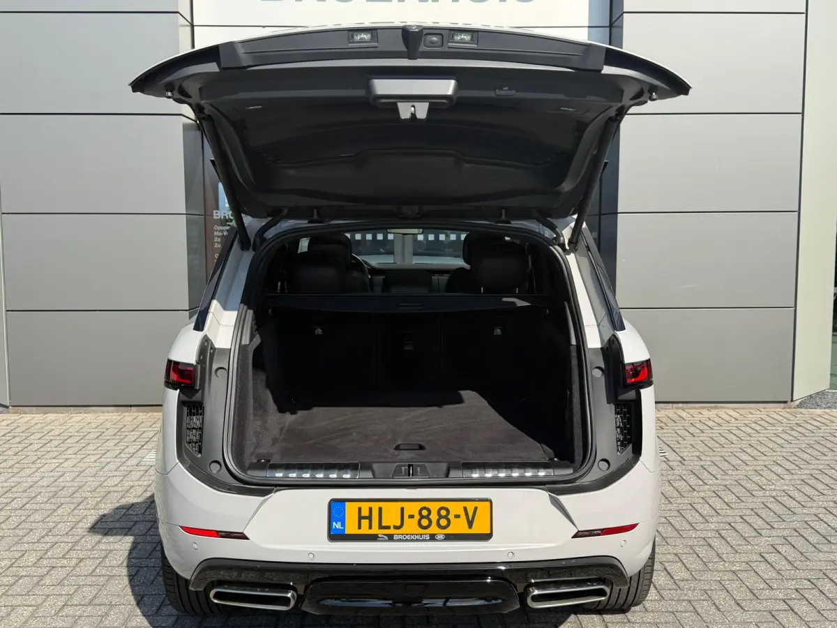P460e Dynamic HSE | Towing Pack | 23 Inch | Head-up | Softclose | Pano | Black Pack | Meridian 3D