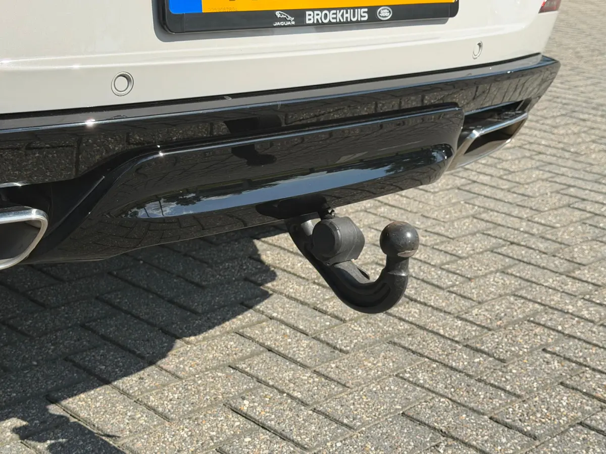 P460e Dynamic HSE | Towing Pack | 23 Inch | Head-up | Softclose | Pano | Black Pack | Meridian 3D
