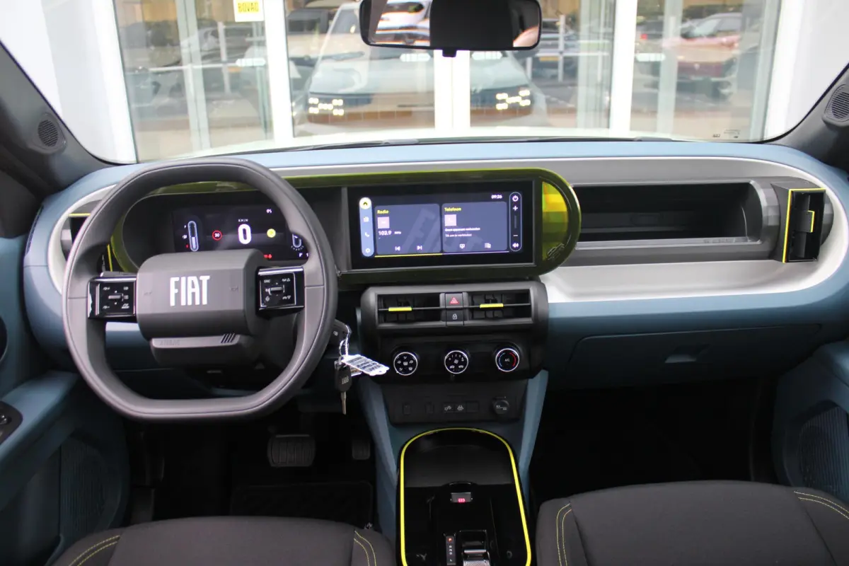 1.2 Hybrid 110PK ICON | APPLE CARPLAY/ANDROID AUTO | CRUISE CONTROL | PARKEERSENSOREN ACHTER | LED KOPLAMPEN | DAB+ RADIO | ELEKTRISCHE RAMEN VOOR / ACHTER | CENTRALEVERGRENDELING  MET AFSTA