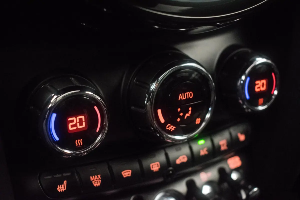 Mini 1.5 FULL OPTION NL-auto [ JCW-Pakket Panoramadak Harman Kardon HUD Digital Dash Keyless Stoelverwarming ]