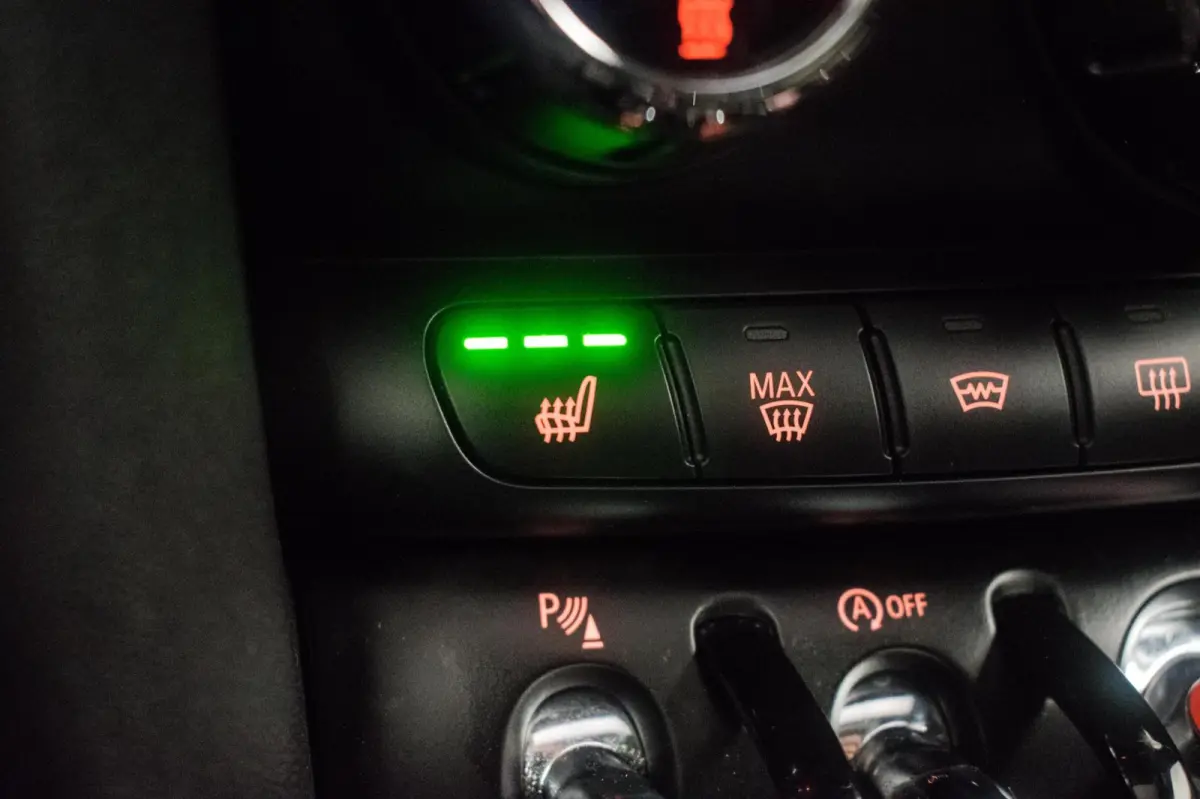 Mini 1.5 FULL OPTION NL-auto [ JCW-Pakket Panoramadak Harman Kardon HUD Digital Dash Keyless Stoelverwarming ]