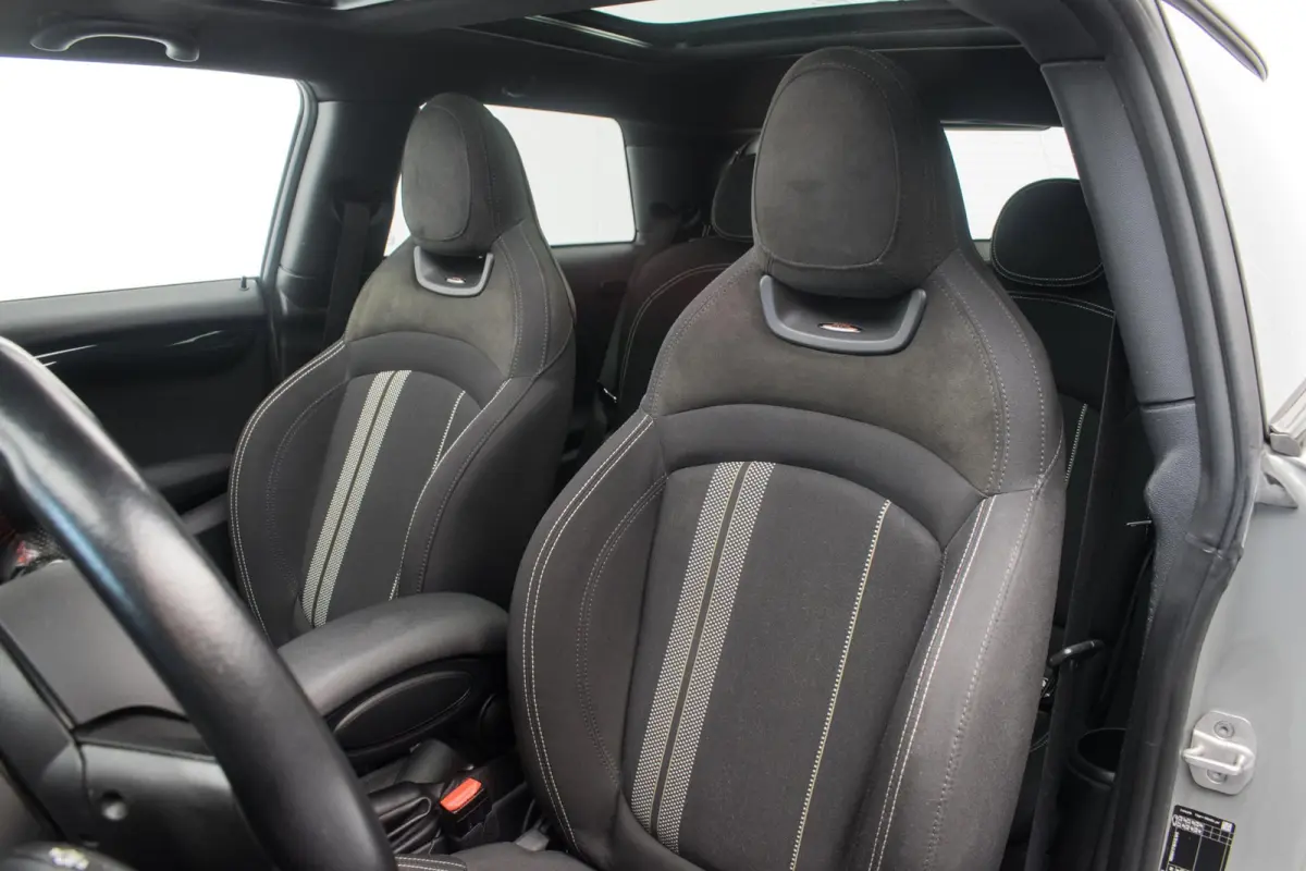 Mini 1.5 FULL OPTION NL-auto [ JCW-Pakket Panoramadak Harman Kardon HUD Digital Dash Keyless Stoelverwarming ]