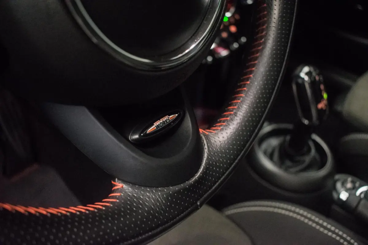 Mini 1.5 FULL OPTION NL-auto [ JCW-Pakket Panoramadak Harman Kardon HUD Digital Dash Keyless Stoelverwarming ]