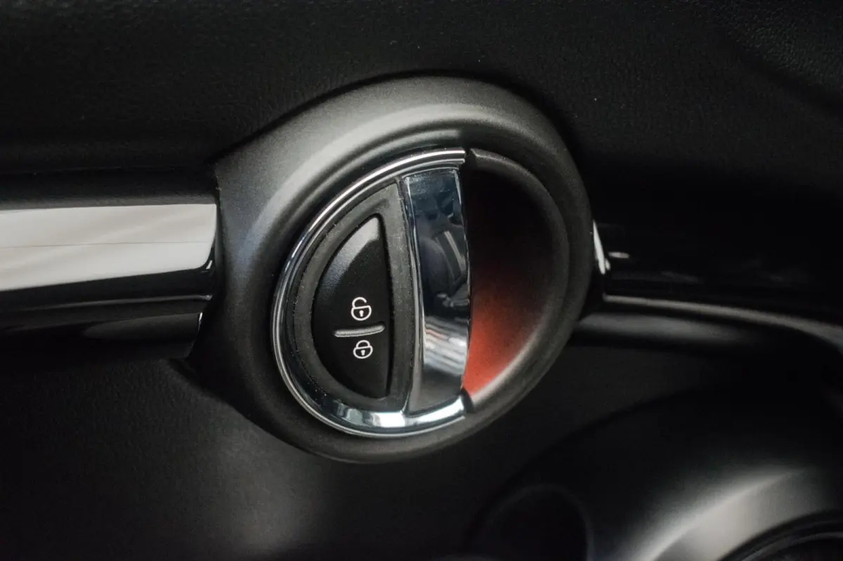 Mini 1.5 FULL OPTION NL-auto [ JCW-Pakket Panoramadak Harman Kardon HUD Digital Dash Keyless Stoelverwarming ]