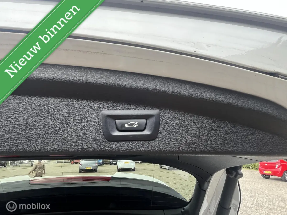 sDrive18i High Executive Edition