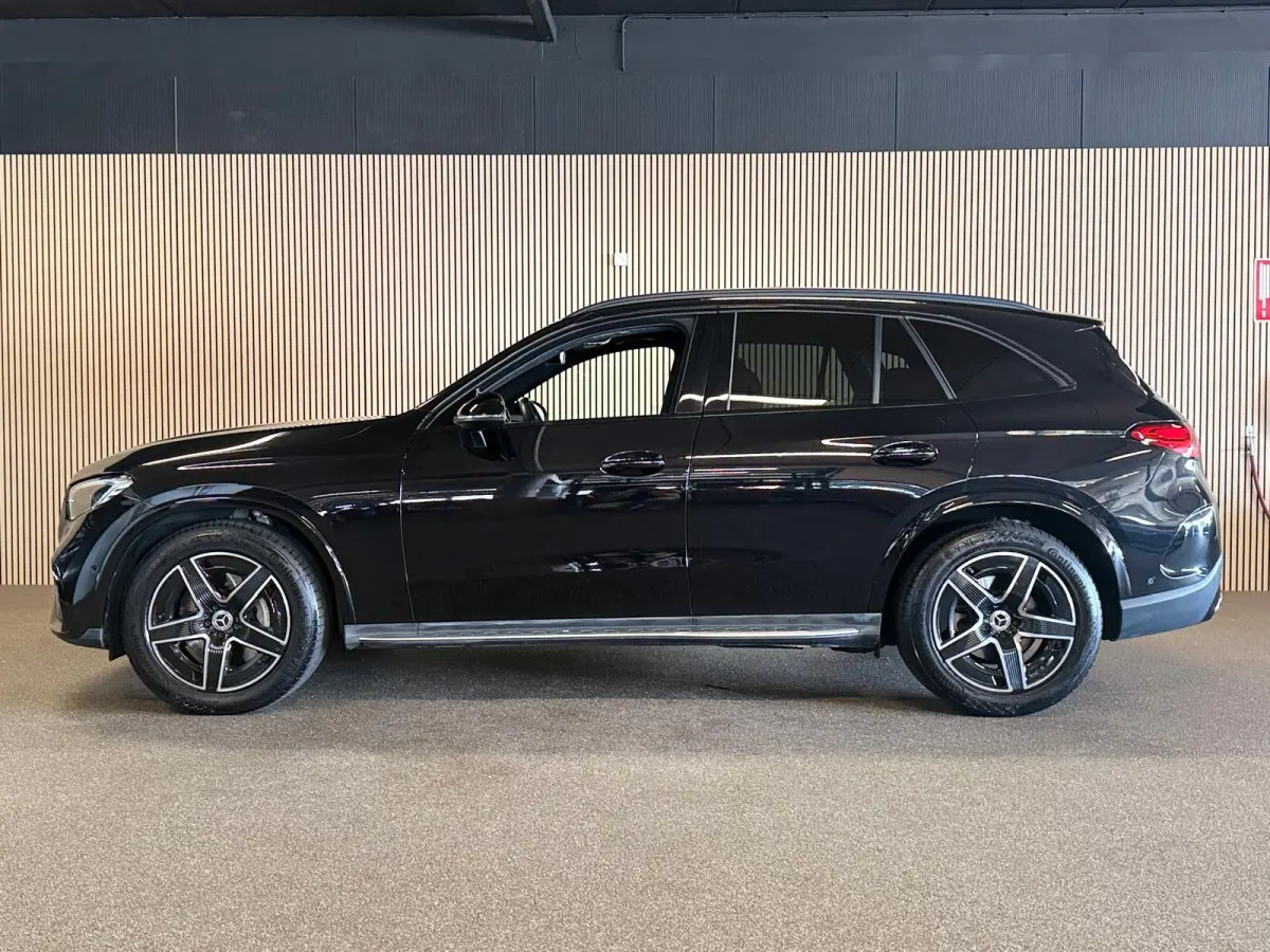 200 4-Matic AMG STYLING-PANORAMADAK-TREKHAAK-CAMERA-APPLE CARPLAY-COMPLEET