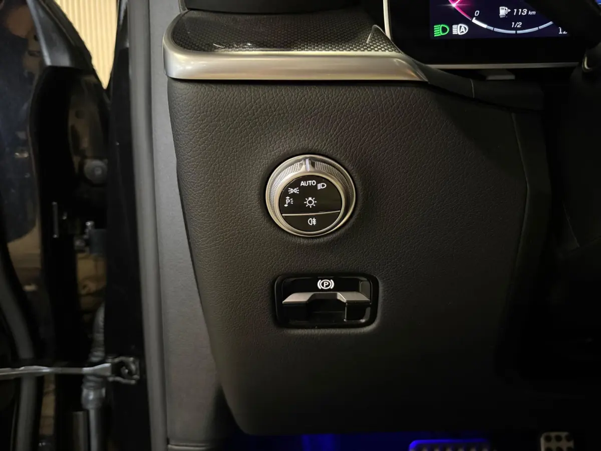 200 4-Matic AMG STYLING-PANORAMADAK-TREKHAAK-CAMERA-APPLE CARPLAY-COMPLEET