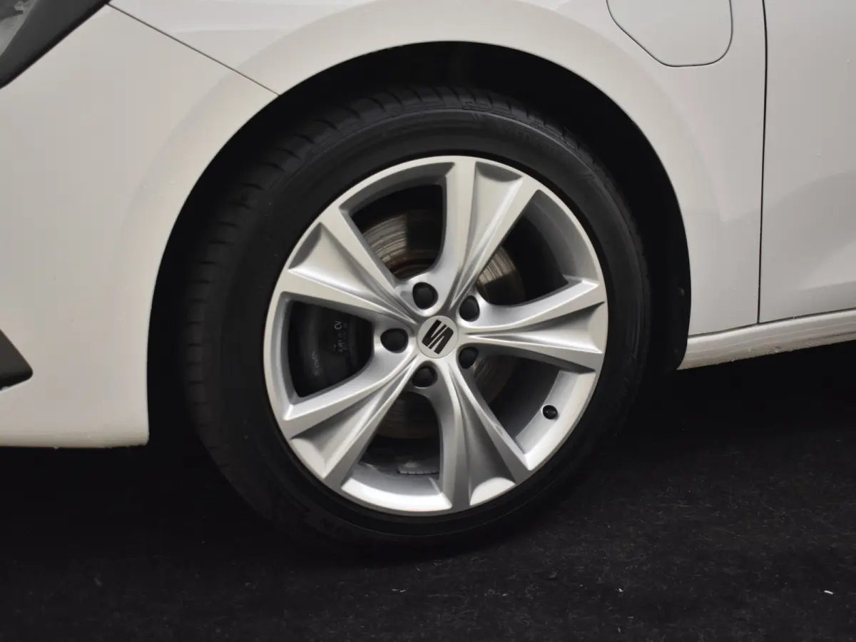 1.4 TSI eHybrid PHEV FR Business Intense | Trekhaak uitklapbaar | Achteruitrijcamera | Stoel/stuurverw | Climate cont | Cruise cont | Apple car/Android auto |  Parkeersensoren | Navi | DAB |