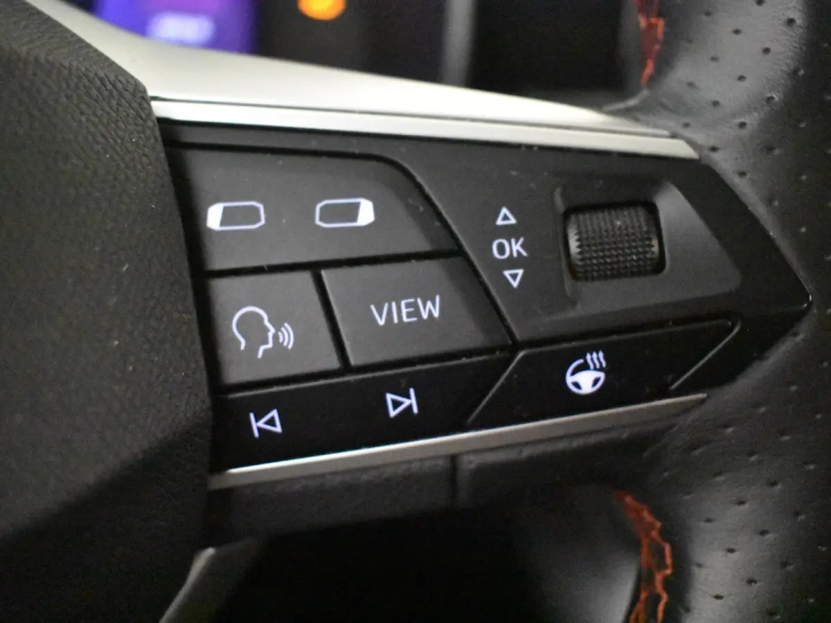 1.4 TSI eHybrid PHEV FR Business Intense | Trekhaak uitklapbaar | Achteruitrijcamera | Stoel/stuurverw | Climate cont | Cruise cont | Apple car/Android auto |  Parkeersensoren | Navi | DAB |