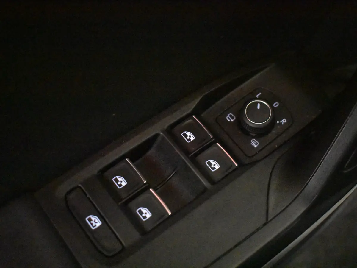 1.4 TSI eHybrid PHEV FR Business Intense | Trekhaak uitklapbaar | Achteruitrijcamera | Stoel/stuurverw | Climate cont | Cruise cont | Apple car/Android auto |  Parkeersensoren | Navi | DAB |